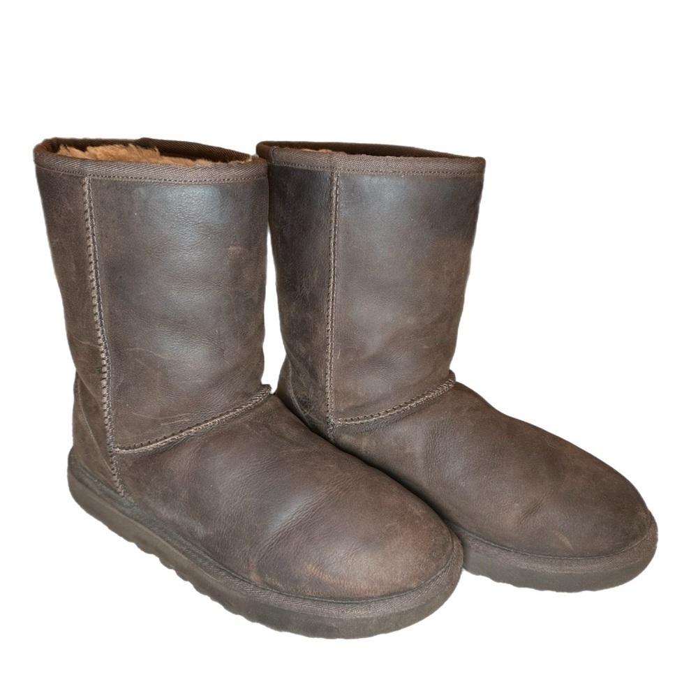 UGG Classic Short Leather Boots